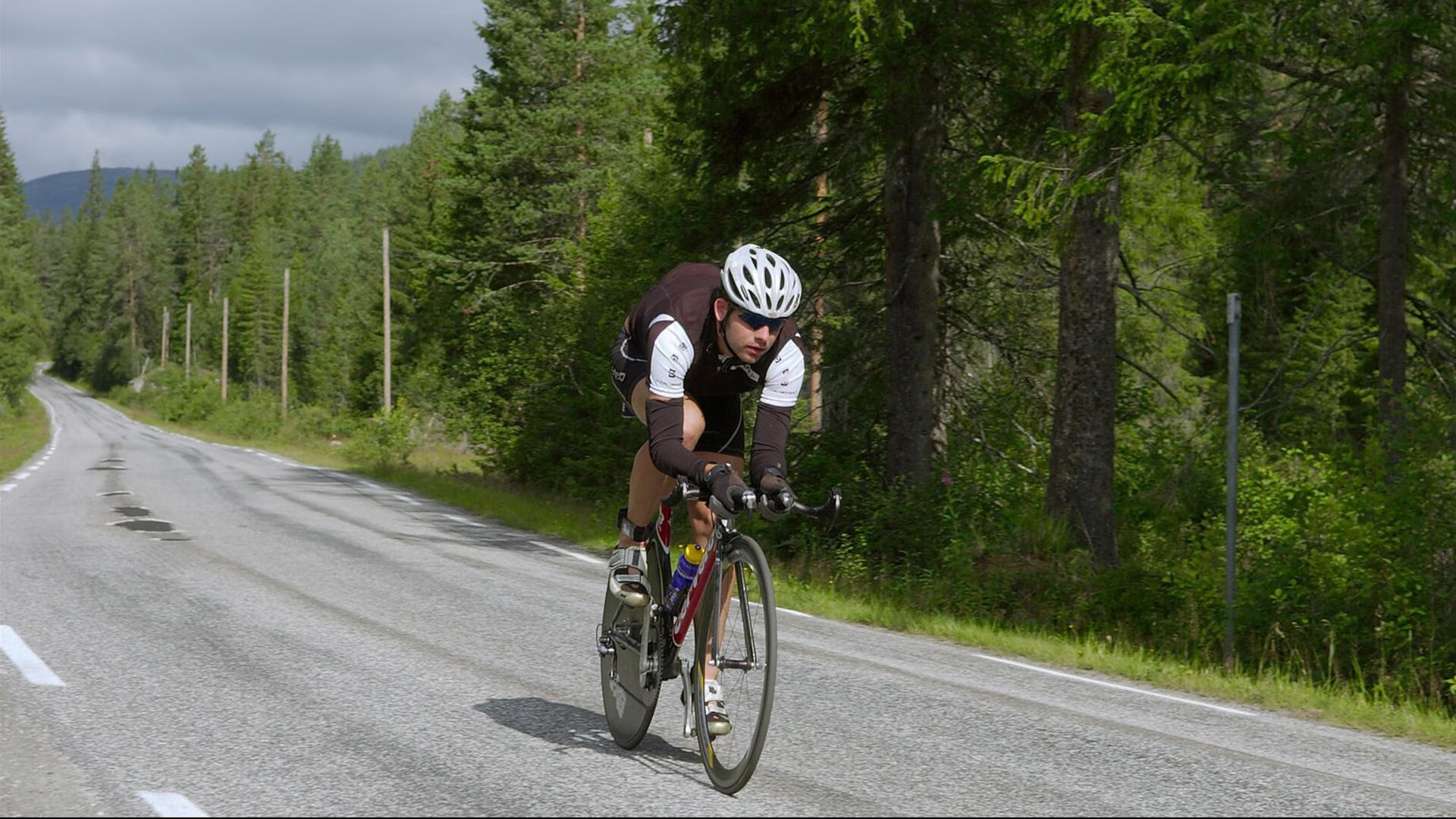 铁壁防守与手术刀传球，加拿大锁死尼日利亚，德布劳内一传定江山